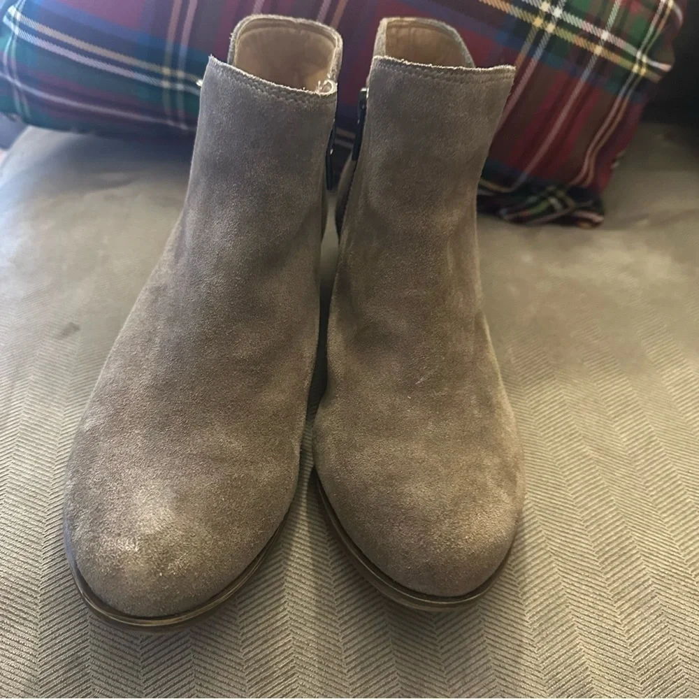 Lucky Brand Size 8 Suede Gray Breah Ankle Bootie Western Boho Style